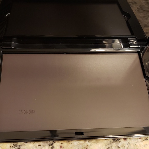 Mary Kay Pro Palette (unfilled) - Picture 3 of 3